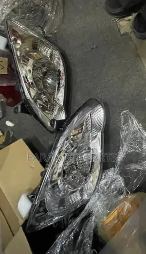 Toyota Allex Headlight