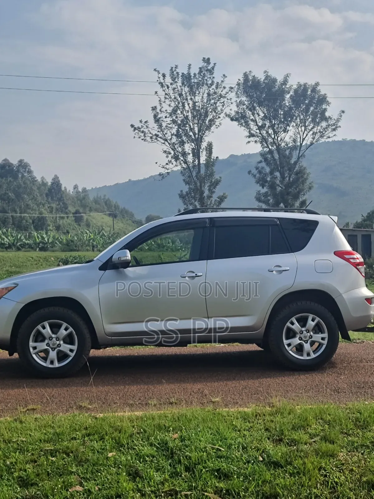 Toyota RAV4 2012 Silver