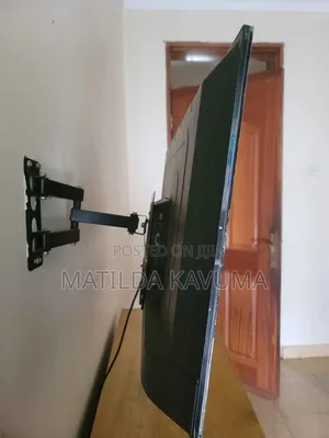 Smartec 40" TV Call/WhatsApp