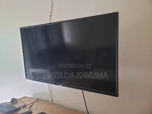 Smartec 40" TV Call/WhatsApp