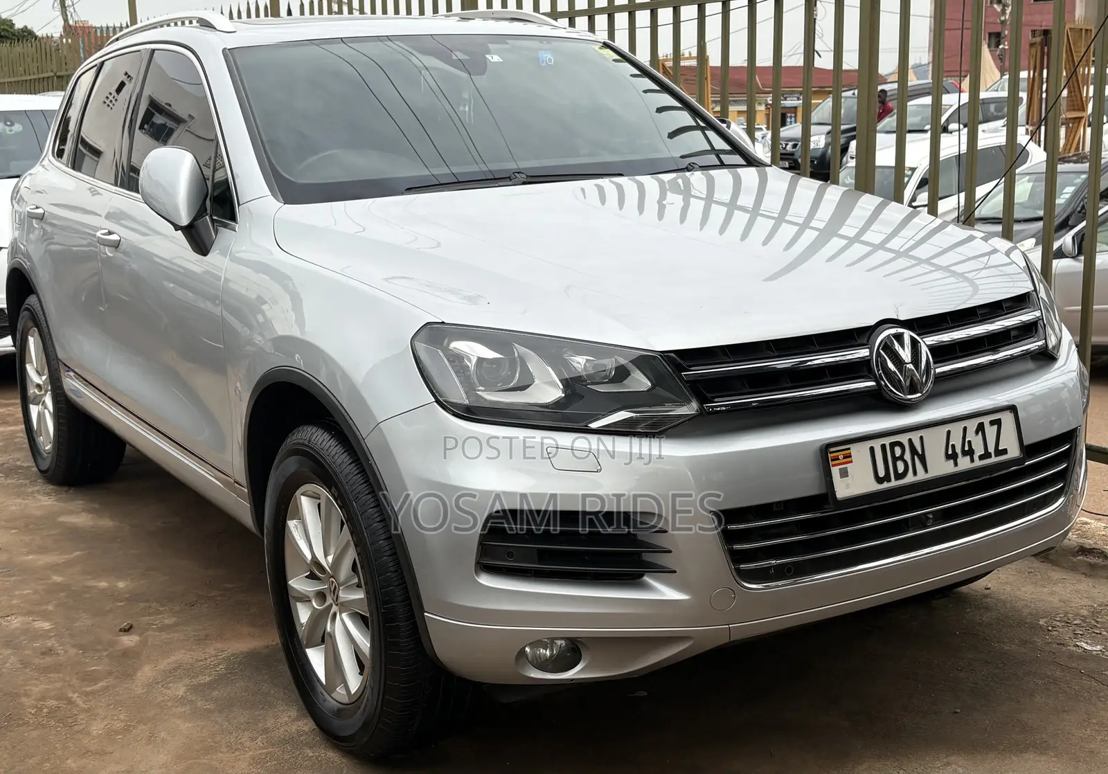 Volkswagen Touareg V6 Executive 2013 Silver