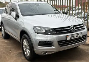 Volkswagen Touareg V6 Executive 2013 Silver