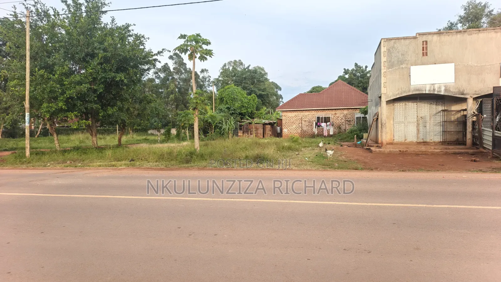 Commercial Plot for Sale in Kitukutwe Town 10decimals Ready Land Title