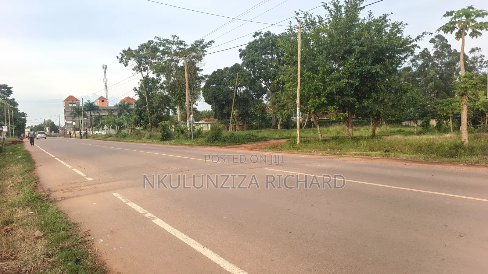 Commercial Plot for Sale in Kitukutwe Town 10decimals Ready Land Title