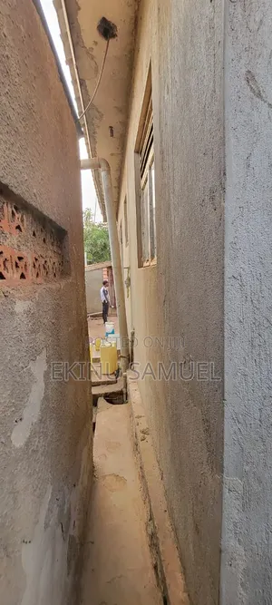 Furnished 2bdrm Bungalow in Makindye for sale