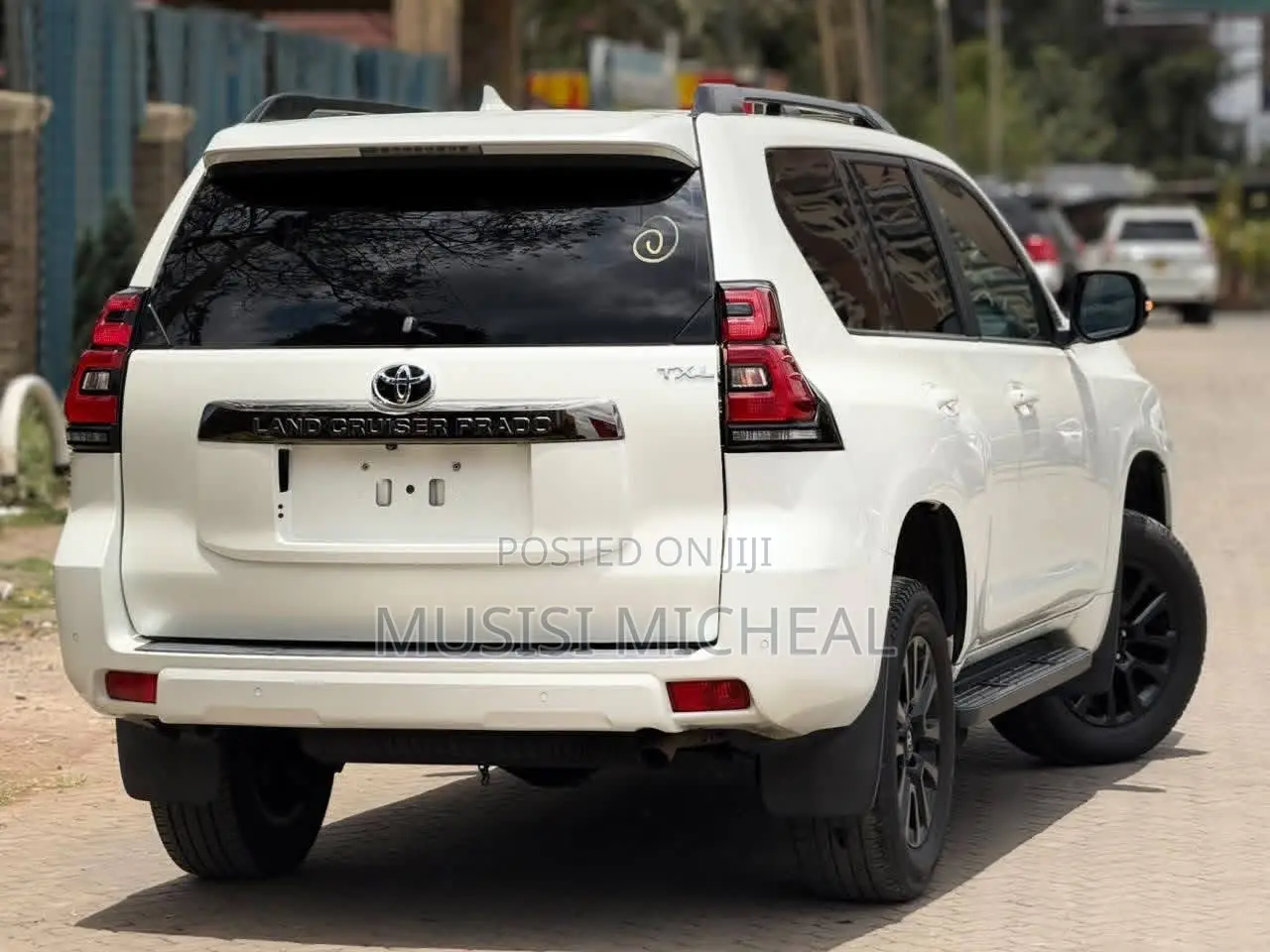 Toyota Land Cruiser Prado 4.0 Petrol TX-L 2021