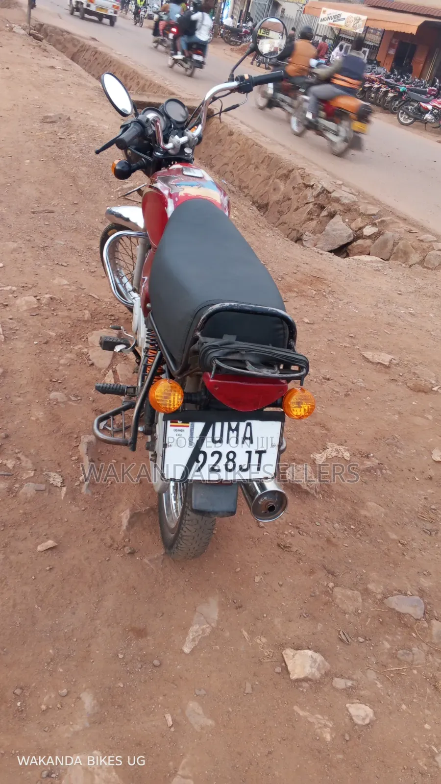 Bajaj Boxer 100 2025 Red