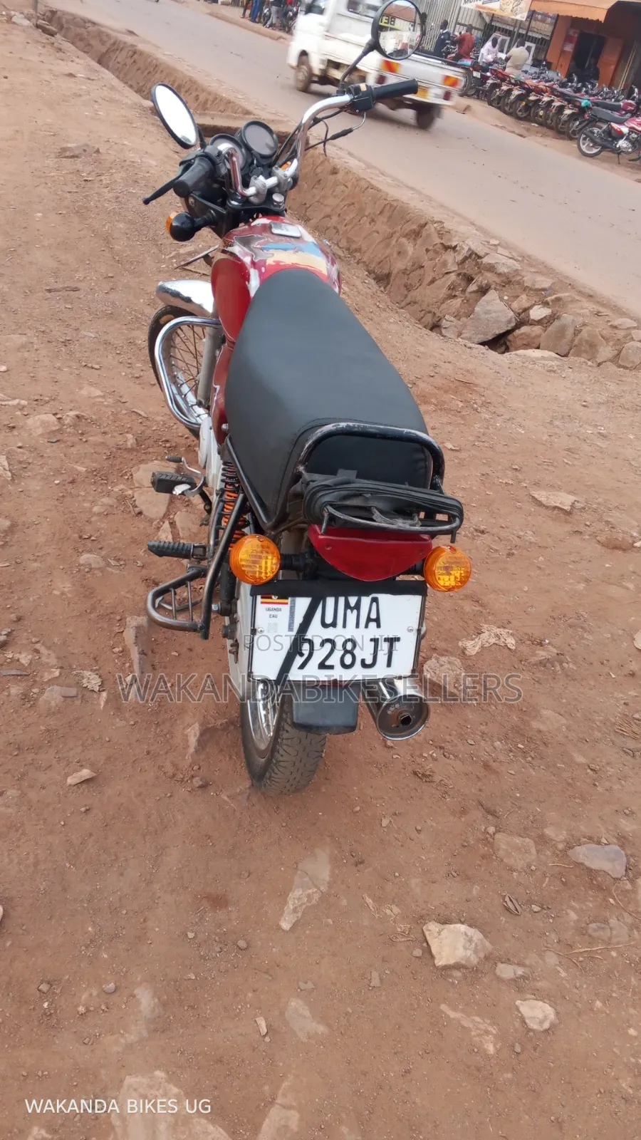 Bajaj Boxer 100 2025 Red
