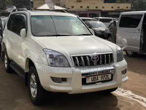 Toyota Land Cruiser Prado 2009 White