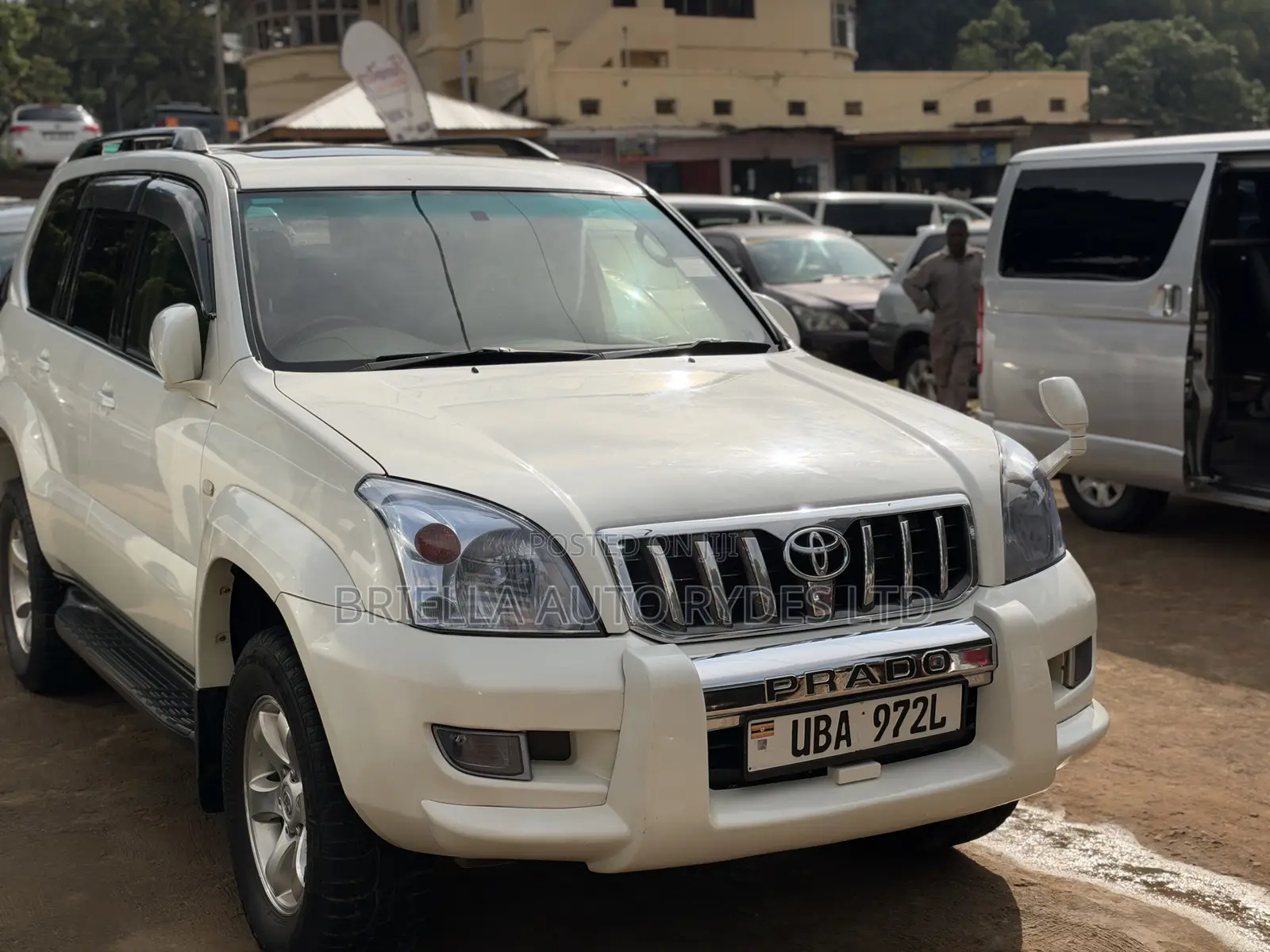 Toyota Land Cruiser Prado 2009 White