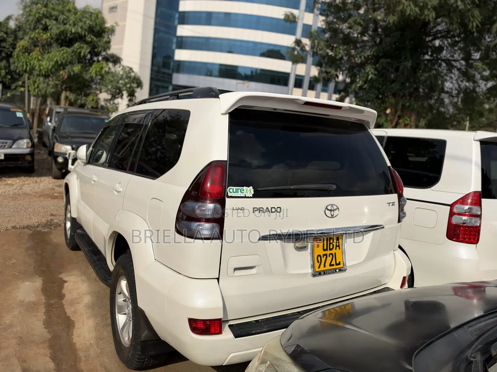 Toyota Land Cruiser Prado 2009 White