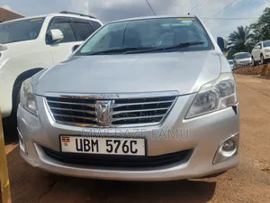 Toyota Premio 2013 Silver