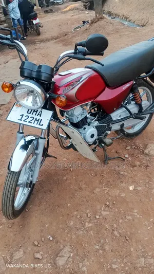 Bajaj Boxer 100 2025 Red
