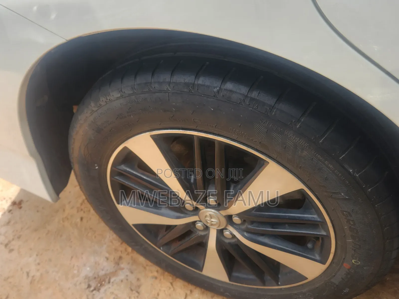 Toyota Wish 2012