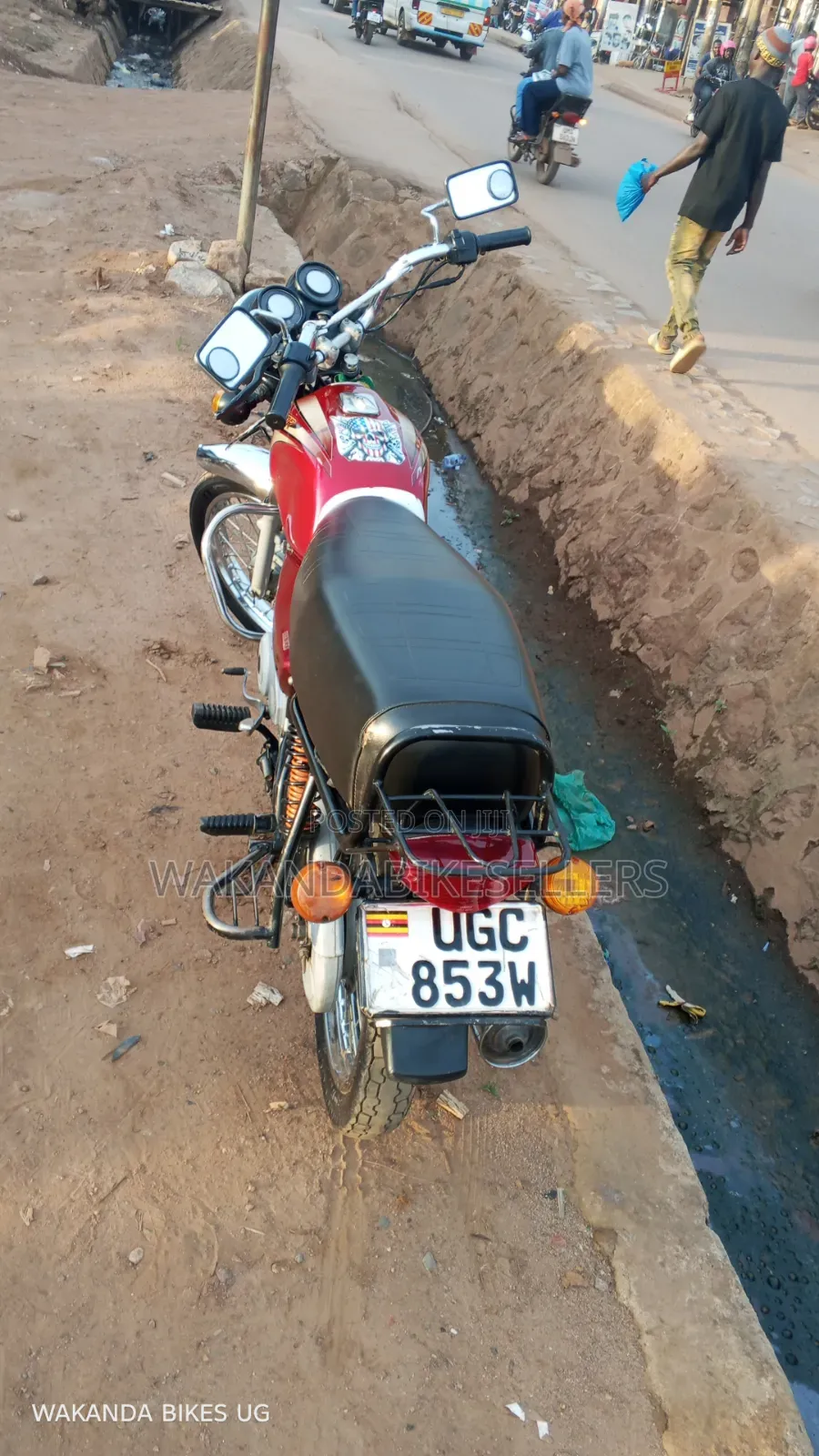 Bajaj Boxer 100 2024 Red
