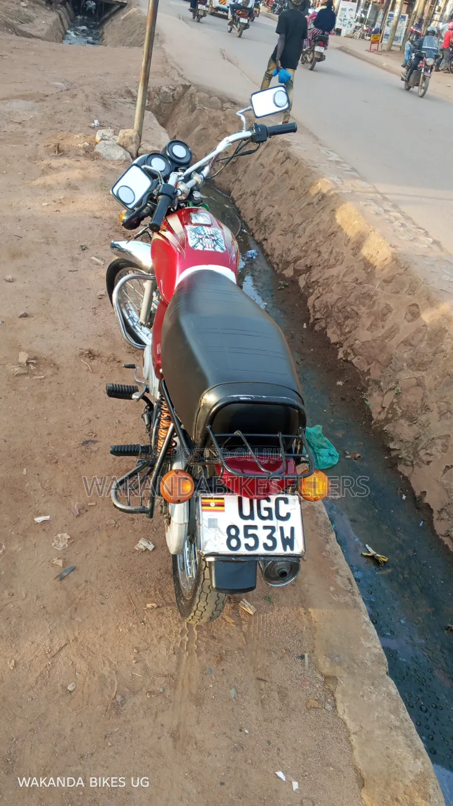 Bajaj Boxer 100 2024 Red