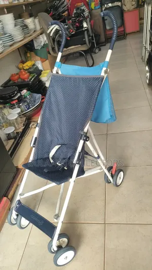 UK Used Lightweight, Foldable Travel Stroller.