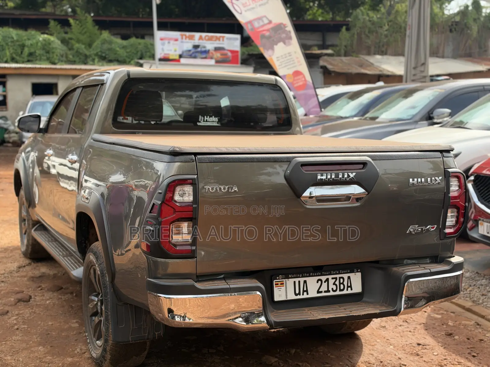 Toyota Hilux 2017 Green