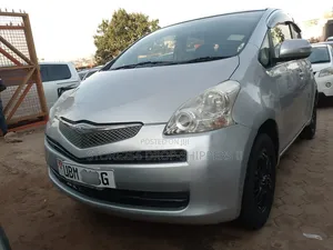 Toyota Ractis 1.5 FWD 2008 Silver