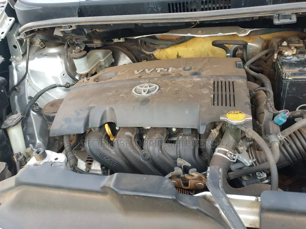 Toyota Ractis 1.5 FWD 2008 Silver