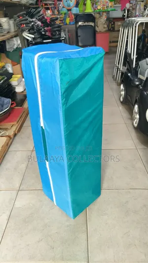 UK Used Multicolor Portable Folding Travel Baby Cot/Playard/Bed/Crib.