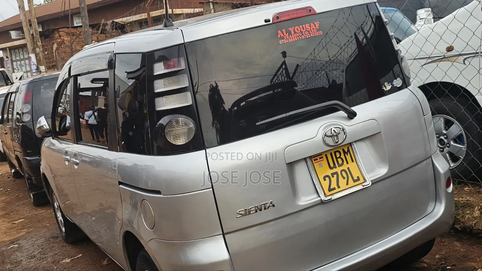 Toyota Sienta 2008 Silver