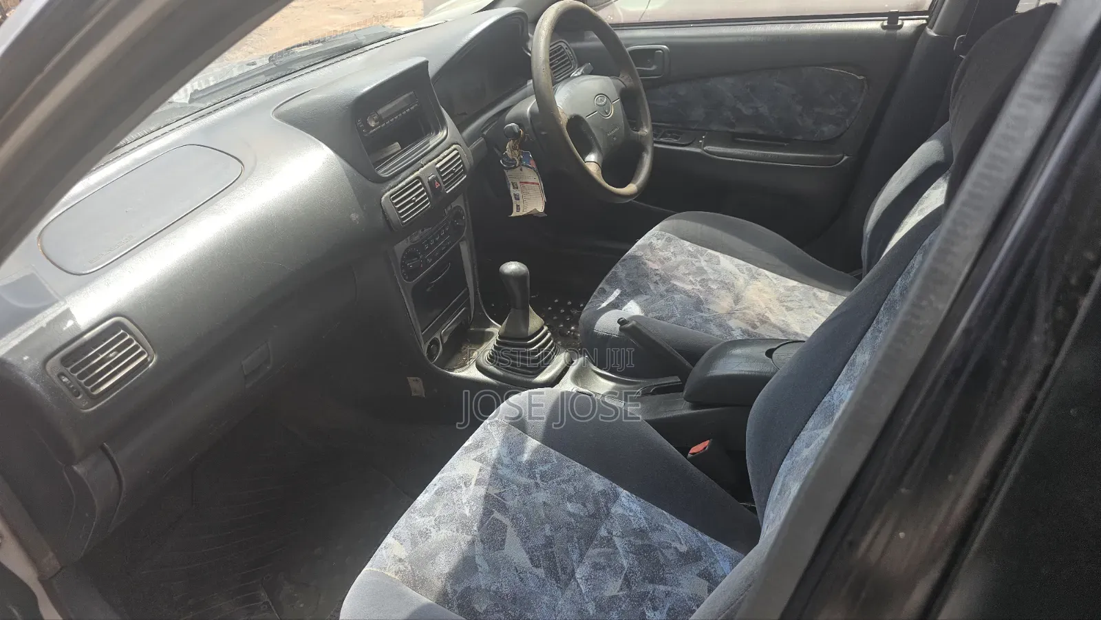 Toyota Carib 2000 Silver