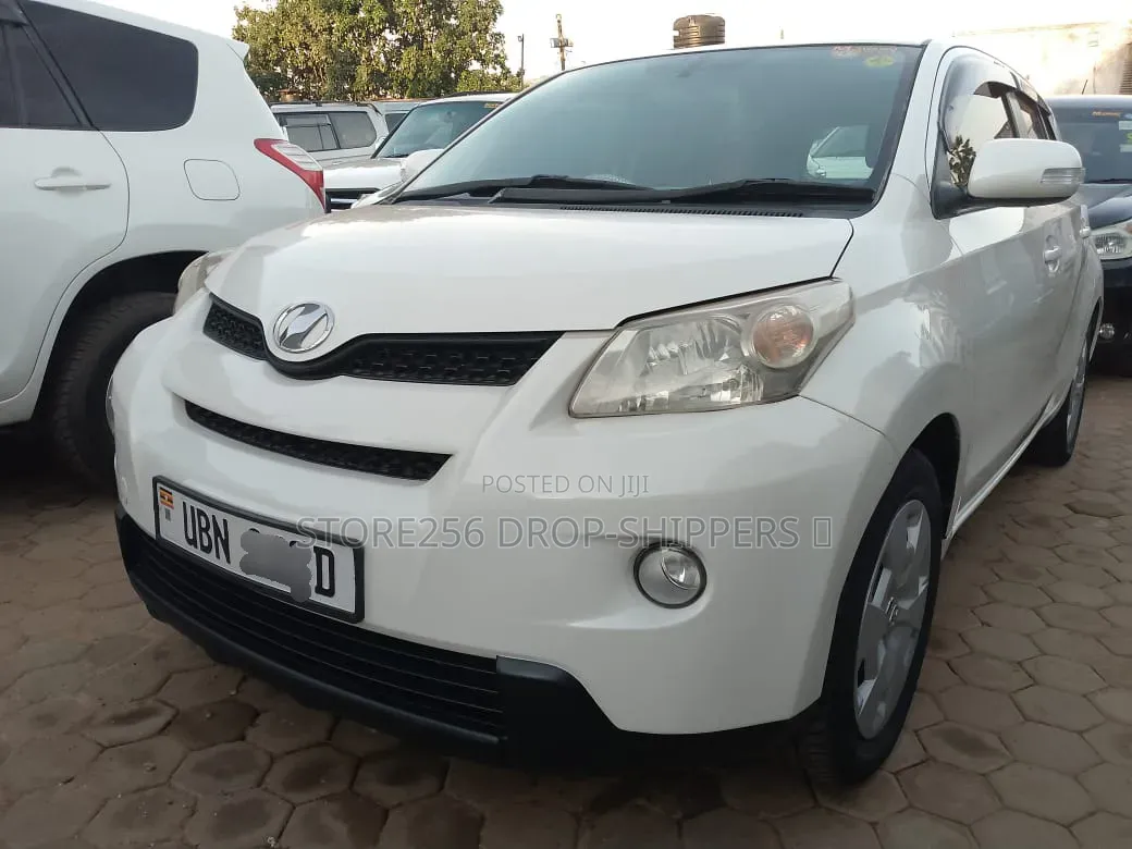 Toyota IST 2010 White