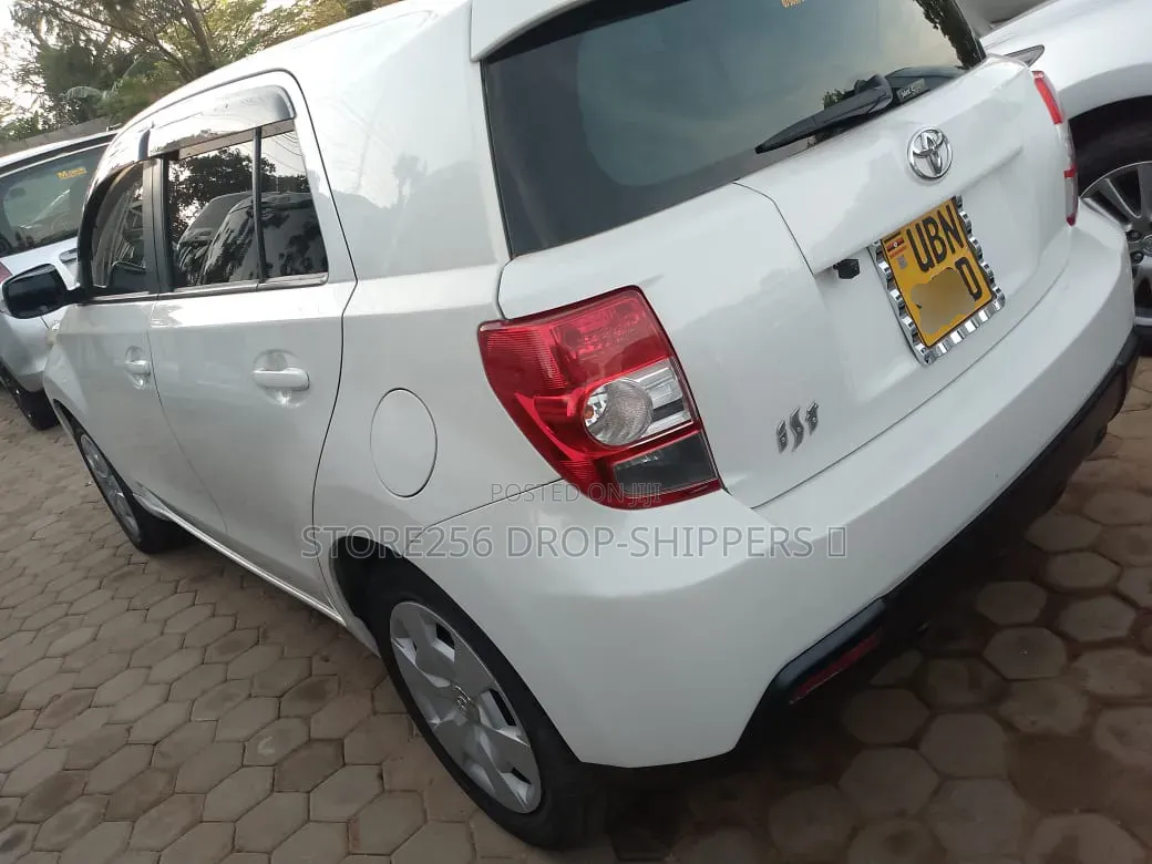 Toyota IST 2010 White