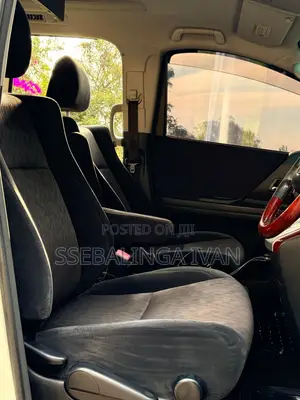 Toyota Vellfire 2011 White
