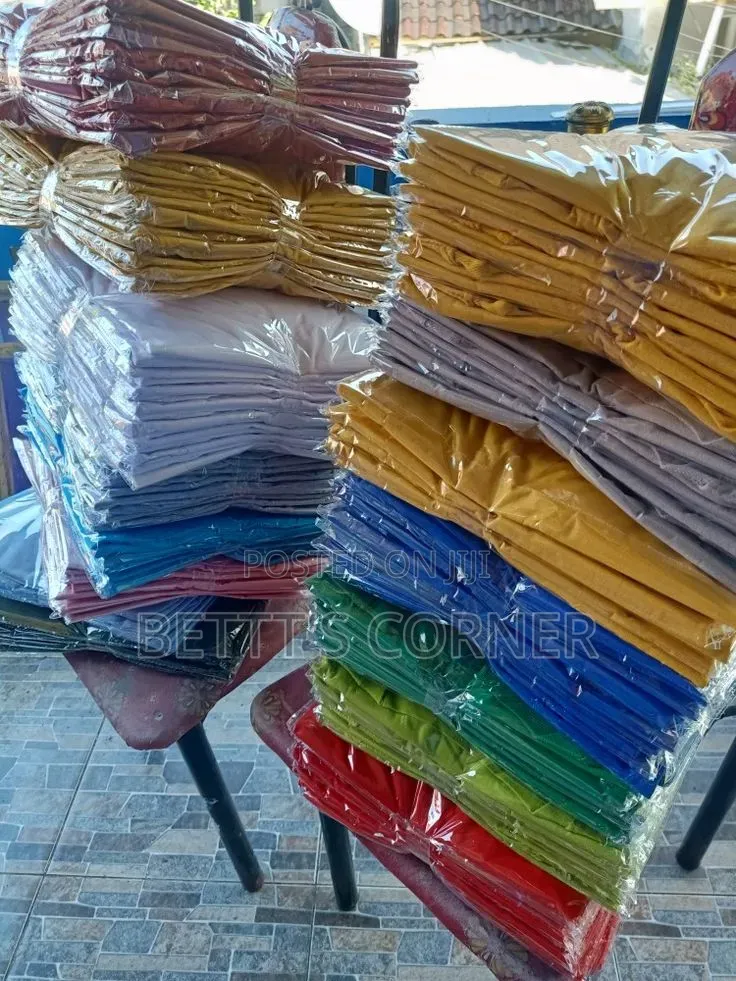 Round Neck Plain Shirts Men and Women