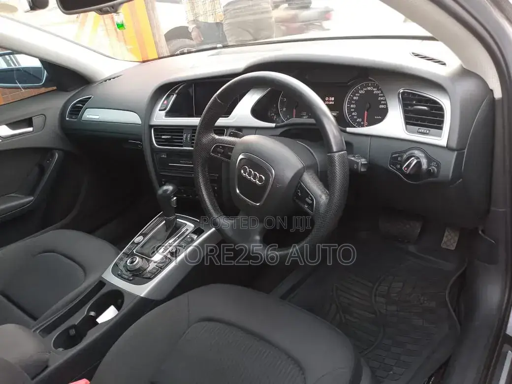 Audi A4 2.0T Tiptronic 2013 Silver