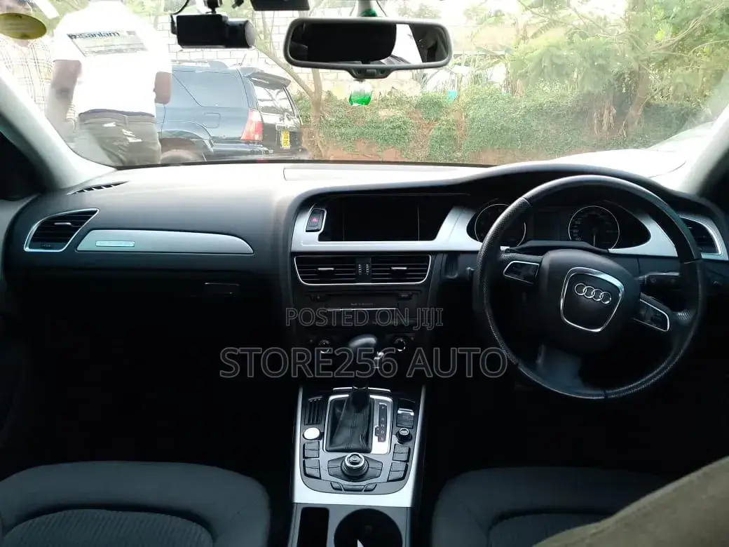 Audi A4 2.0T Tiptronic 2013 Silver
