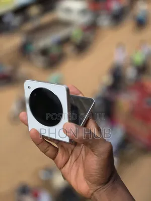 New ZTE Nubia Flip 128 GB White