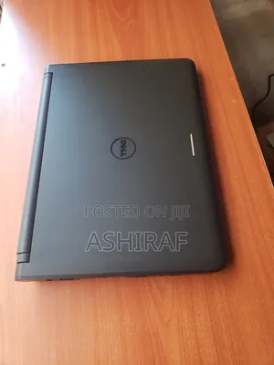 Laptop Dell Latitude 3310 4GB Intel Celeron SSD 128GB