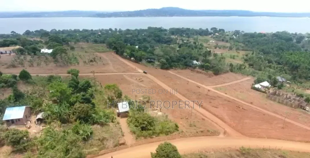 Prime Plots for Sale at Kasanje~Buwaya Airport View/Lakeview Estate.