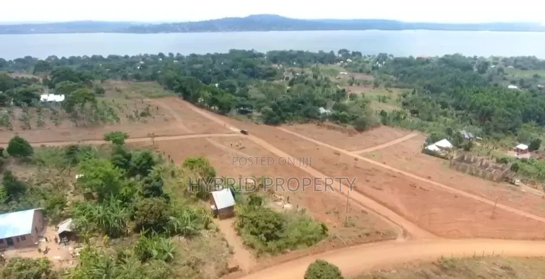 Prime Plots for Sale at Kasanje~Buwaya Airport View/Lakeview Estate.