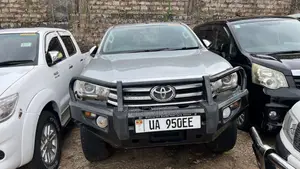 Toyota Hilux 2018 Gray