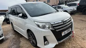 Toyota Noah 2014 White
