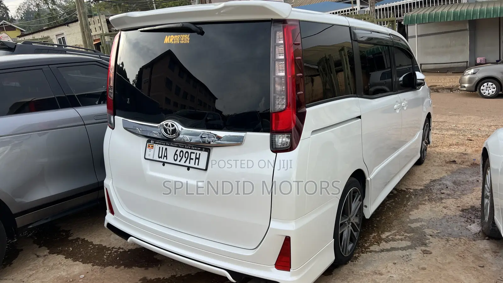 Toyota Noah 2014 White