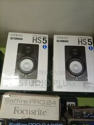 Yamaha Hs5