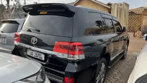 Toyota Land Cruiser 2013 Black