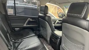 Toyota Land Cruiser 2013 Black