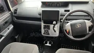 Toyota Noah 2012 Black