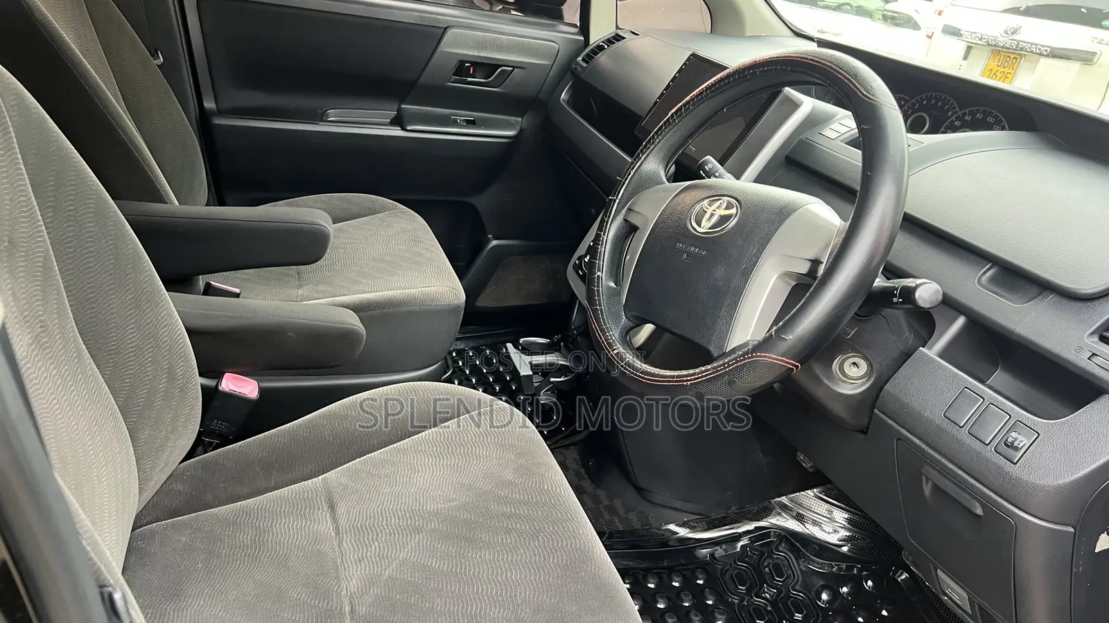 Toyota Noah 2012 Black