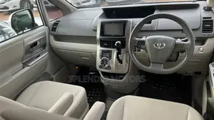 Toyota Noah 2012 White