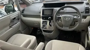 Toyota Noah 2012 White