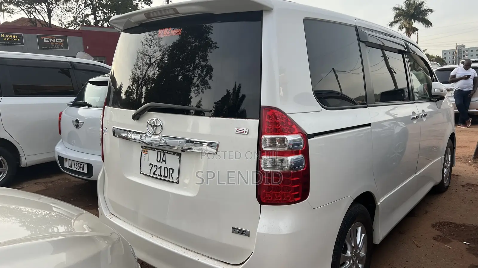 Toyota Noah 2012 White