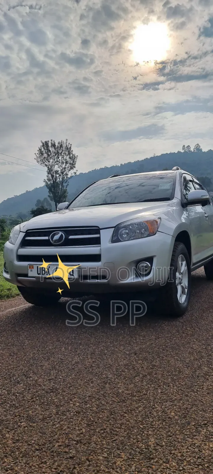 Toyota RAV4 2012 Silver