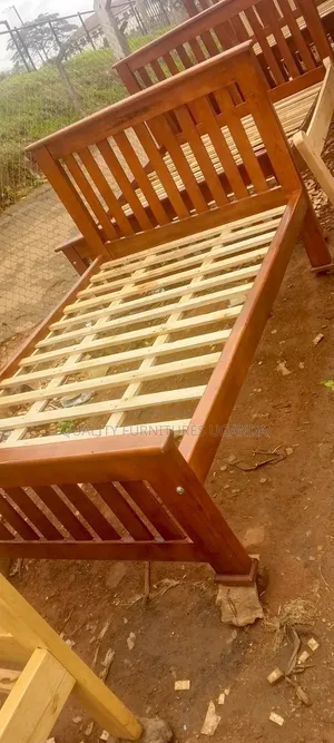 Brand New Solid 4x6 Brown Bedding Bed